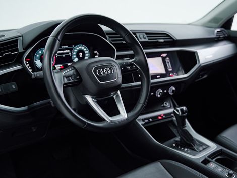 Audi Q3 Prest. 1.4 TFSI Flex/Prest. S-tronic