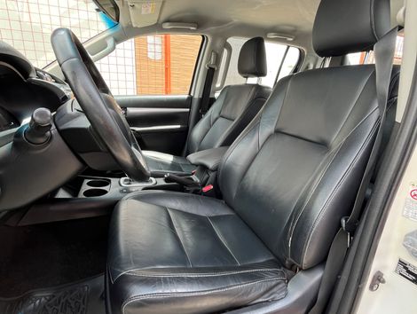 Toyota Hilux CD SRX 4x4 2.8 TDI 16V Diesel Aut.