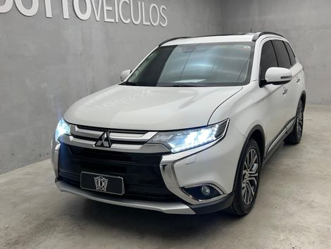 Mitsubishi OUTLANDER 2.2 165cv Diesel Aut.