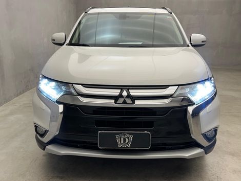 Mitsubishi OUTLANDER 2.2 165cv Diesel Aut.