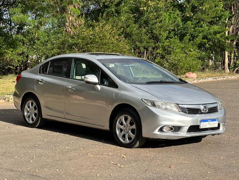 Honda Civic Sedan EXS 1.8/1.8 Flex 16V Aut. 4p