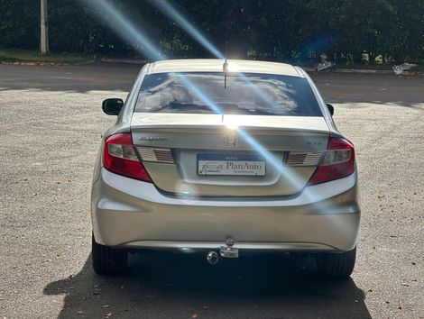 Honda Civic Sedan EXS 1.8/1.8 Flex 16V Aut. 4p