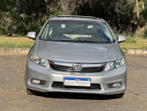 Honda Civic Sedan EXS 1.8/1.8 Flex 16V Aut. 4p