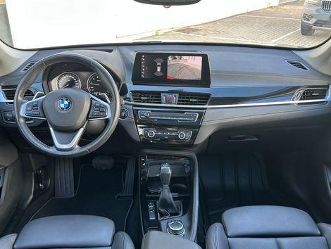 BMW X1 SDRIVE 20i X-Line 2.0 TB Active Flex