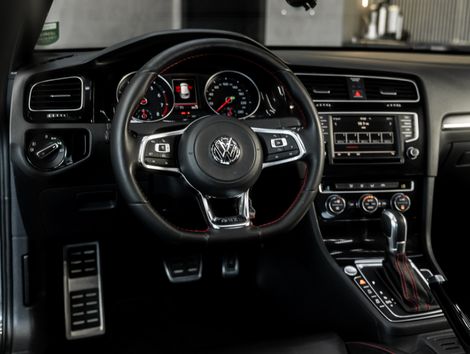 VolksWagen Golf GTi 2.0 TSI 220cv Aut.