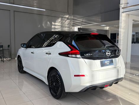 Nissan LEAF Aut. (Elétrico)