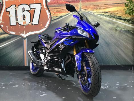 YAMAHA YZF R-3 321/ABS