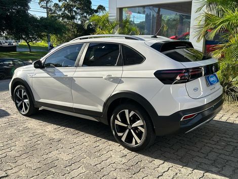VolksWagen Nivus Highline 1.0 200 TSI Flex Aut.