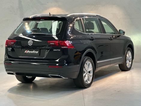 VolksWagen TIGUAN Allspac Comf 250 TSI 1.4 Flex