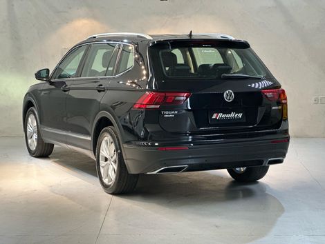 VolksWagen TIGUAN Allspac Comf 250 TSI 1.4 Flex