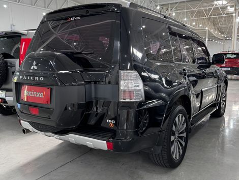 Mitsubishi Pajero HPE Full 3.2 4x4 T.I.Dies. 5p Aut