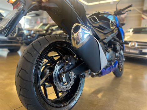 SUZUKI GSX-S 750