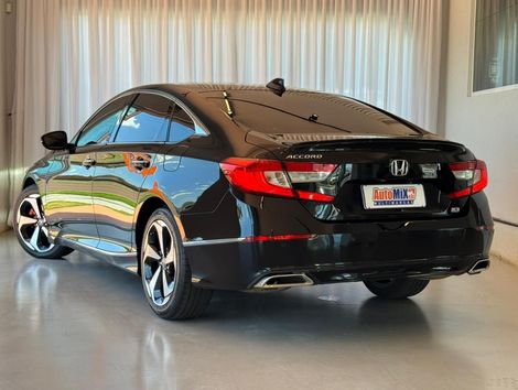 Honda Accord Sedan Touring 2.0 TB 16V Aut.