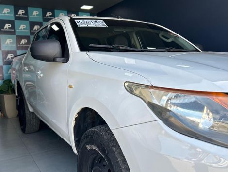 Mitsubishi L200 Triton Sport GLX 2.4 CD Diesel Mec.