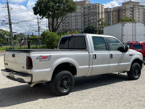 Ford F-250 XLT 3.9 4x4 CD TB Diesel