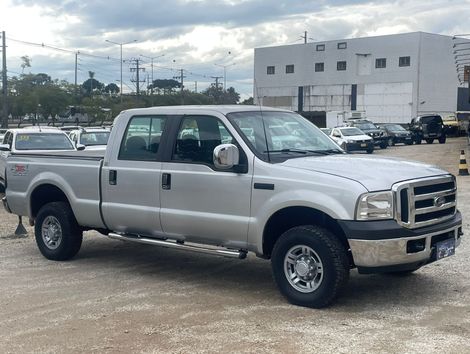 Ford F-250 XLT 3.9 4x4 CD TB Diesel