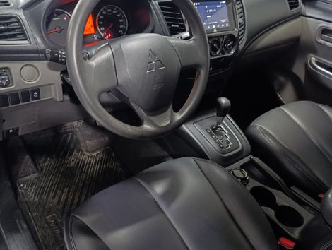 Mitsubishi L200 Tri. Outdo. GLS 2.4 CD 4x4 Die. Aut