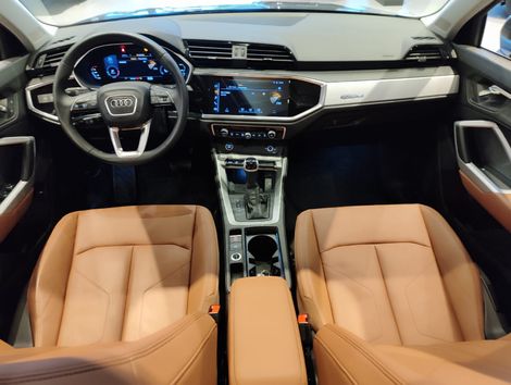 Audi Q3 Performance 2.0 TFSI Tiptr. Quattro