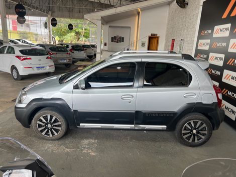 Toyota ETIOS CROSS 1.5 Flex 16V 5p Mec.