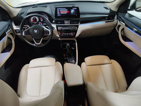 BMW X1 SDRIVE 20i X-Line 2.0 TB Active Flex
