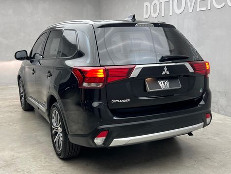 Mitsubishi OUTLANDER 2.0 16V 160cv Aut.