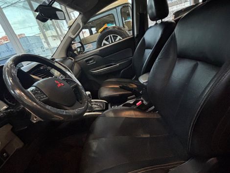 Mitsubishi L200 Triton HPE 3.2 CD TB Int.Diesel Aut