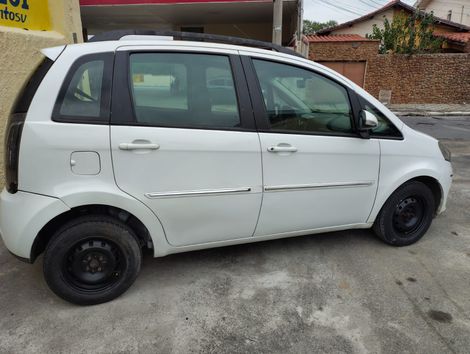 Fiat Idea ESSENCE 1.6 Flex 16V 5p