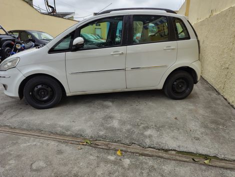 Fiat Idea ESSENCE 1.6 Flex 16V 5p
