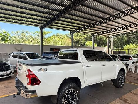 Toyota Hilux CD SRX 4x4 2.8 TDI 16V Diesel Aut.