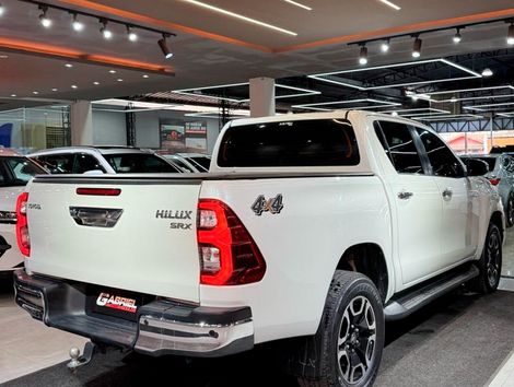 Toyota Hilux CD SRX 4x4 2.8 TDI 16V Diesel Aut.