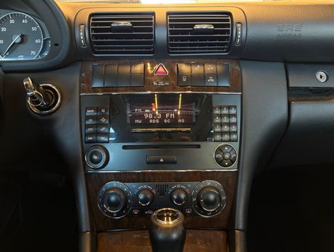 Mercedes C-180 Kompressor Classic 1.8 16V 143cv