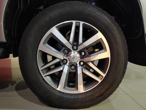 Toyota Hilux CD SRV 4x4 2.8 TDI Diesel Aut.
