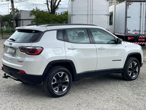 Jeep COMPASS TRAILHAWK 2.0 4x4 Dies. 16V Aut.