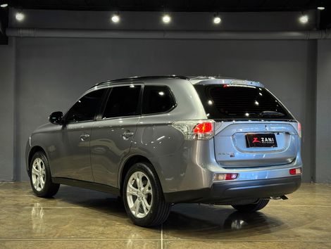 Mitsubishi OUTLANDER 2.0 16V 160cv Aut.