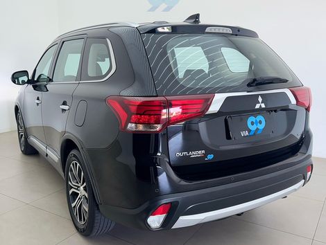 Mitsubishi  2.2 D