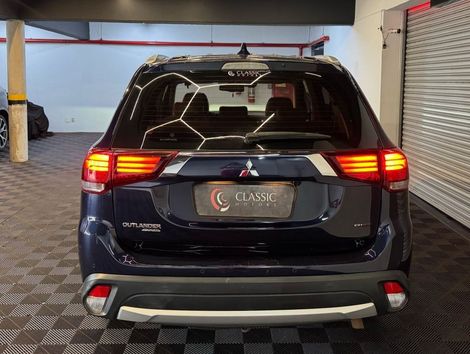 Mitsubishi OUTLANDER 2.2 165cv Diesel Aut.