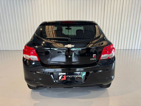 Chevrolet ONIX HATCH LS 1.0 8V FlexPower 5p Mec.