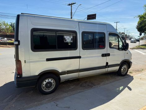 Renault Master 2.5 dCi 16V 115cv 13L Diesel