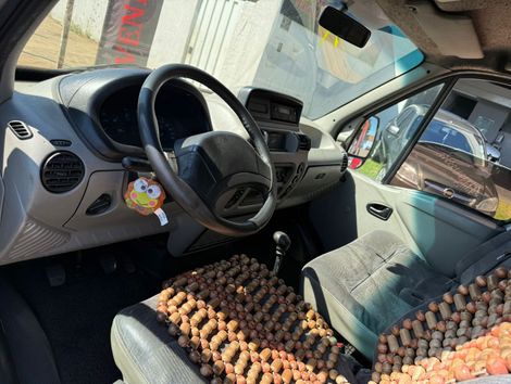 Renault Master 2.5 dCi 16V 115cv 13L Diesel
