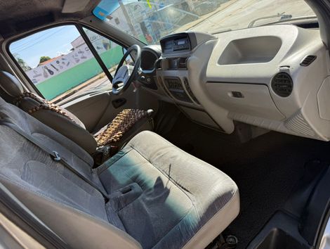 Renault Master 2.5 dCi 16V 115cv 13L Diesel