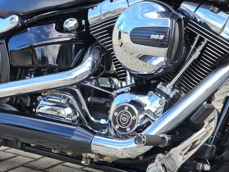 Harley BREAKOUT
