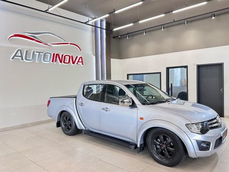 Mitsubishi L200 Triton HLS 2.4 Flex 16V CD Mec.