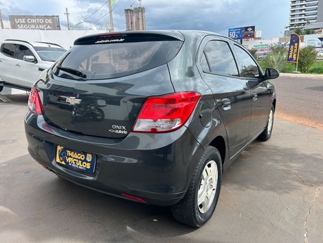 Chevrolet ONIX HATCH LS 1.0 8V FlexPower 5p Mec.