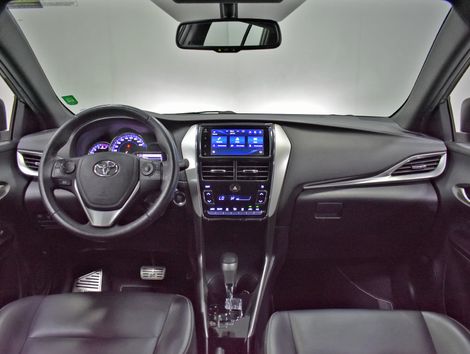 Toyota YARIS X-WAY 1.5 Flex 16V 5p Aut.