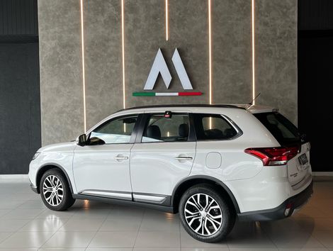 Mitsubishi OUTLANDER 2.2 165cv Diesel Aut.