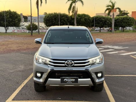 Toyota Hilux CD SRX 4x4 2.8 TDI 16V Diesel Aut.