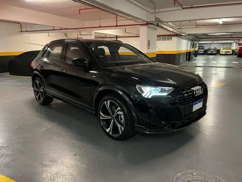 Audi Q3 Perf. Black 2.0 TFSI Tiptr. Quattro