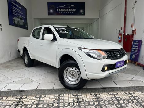 Mitsubishi L200 Tri. Outd. GLX 2.4 CD 4x4 Die. Mec.