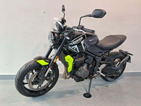TRIUMPH TRIDENT 660