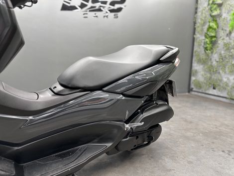 YAMAHA NMAX Connected 160 ABS